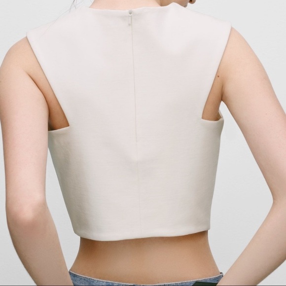 Aritzia White Fitted Crop Top - Picture 3 of 6